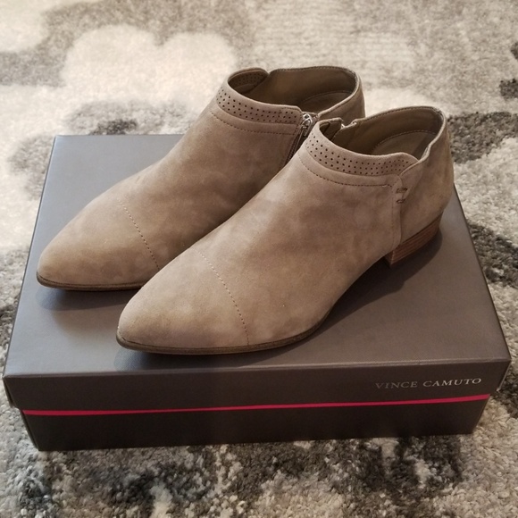 Vince camuto flat booties Clearance